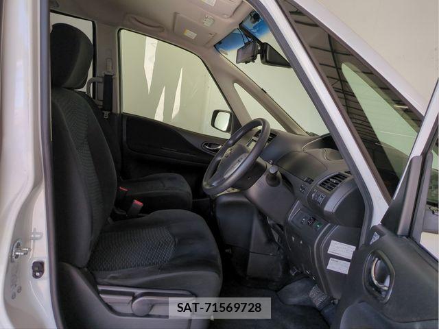 Nissan SERENA 2015-07 6018423-24