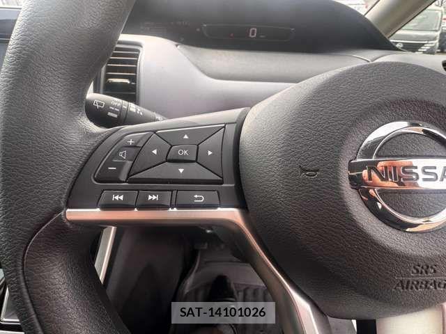 Nissan SERENA 2017-08 6018407-18
