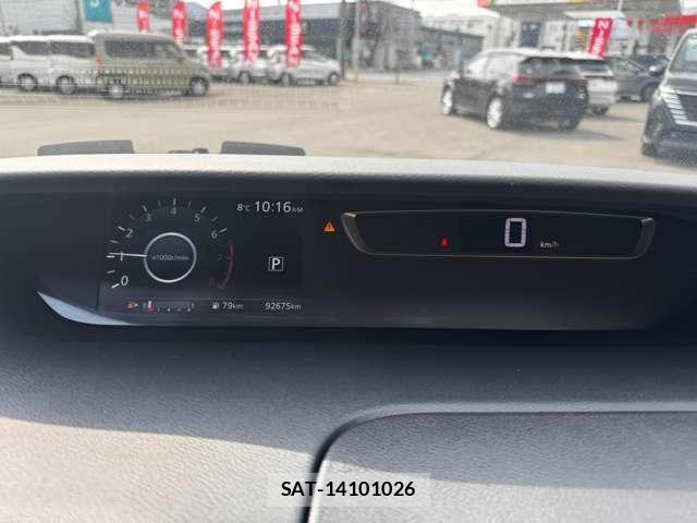Nissan SERENA 2017-08 6018407-20