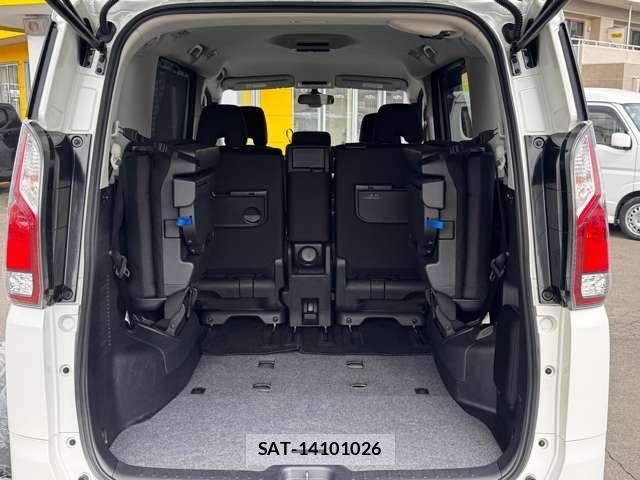 Nissan SERENA 2017-08 6018407-25