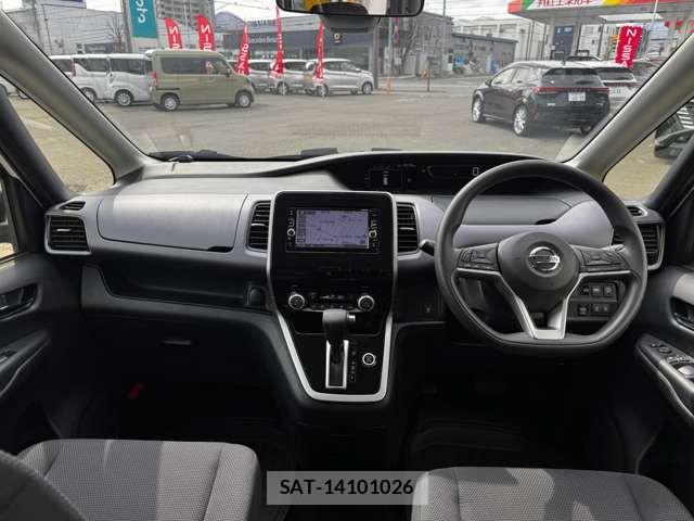 Nissan SERENA 2017-08 6018407-2