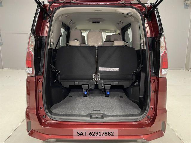Nissan SERENA 2017-03 6219491-11