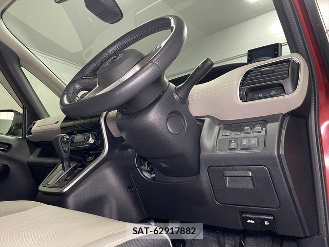 Nissan SERENA 2017-03 6219491-19