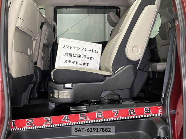Nissan SERENA 2017-03 6219491-8