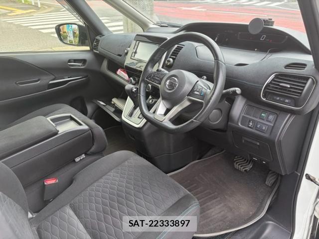 Nissan SERENA 2016-11 6247374-13