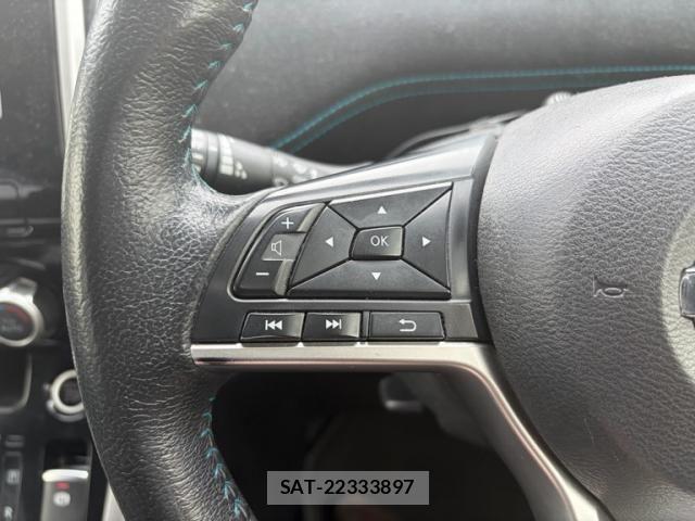 Nissan SERENA 2016-11 6247374-17