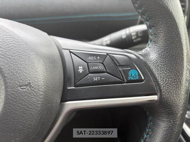 Nissan SERENA 2016-11 6247374-18