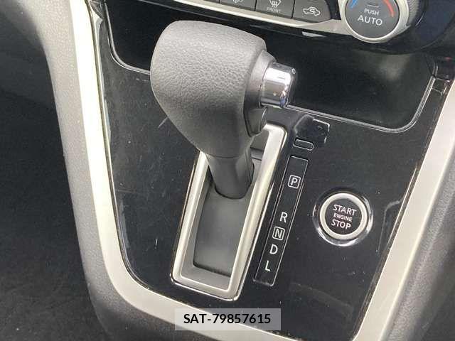 Nissan SERENA 2016-10 6614795-10