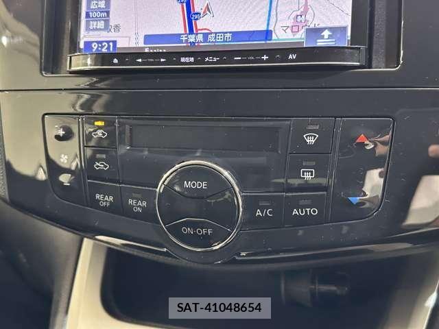 Nissan SERENA 2013-11 6642532-24