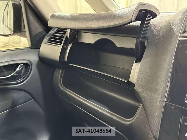 Nissan SERENA 2013-11 6642532-26