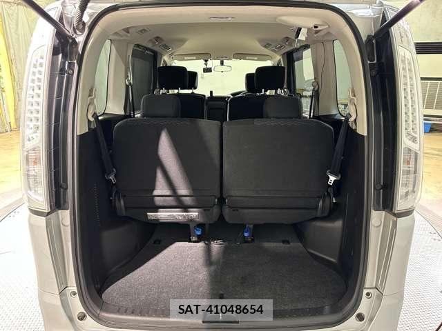 Nissan SERENA 2013-11 6642532-29