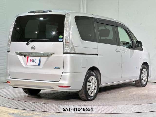 Nissan SERENA 2013-11 6642532-4