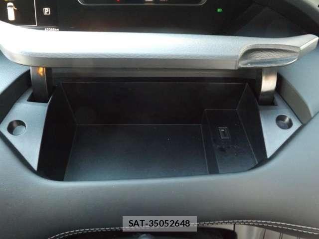 Nissan SERENA 2019-06 6753272-26