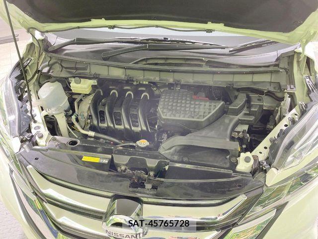 Nissan SERENA 2016-11 6753277-19