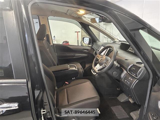 Nissan SERENA 2019-03 6753275-20