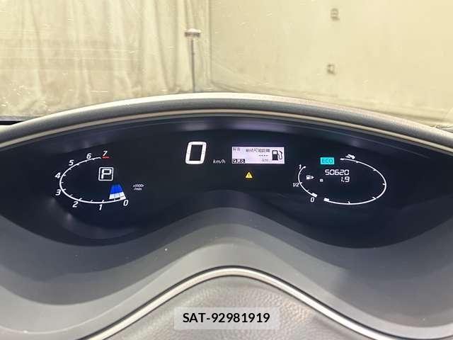 Nissan SERENA 2015-09 6817221-10