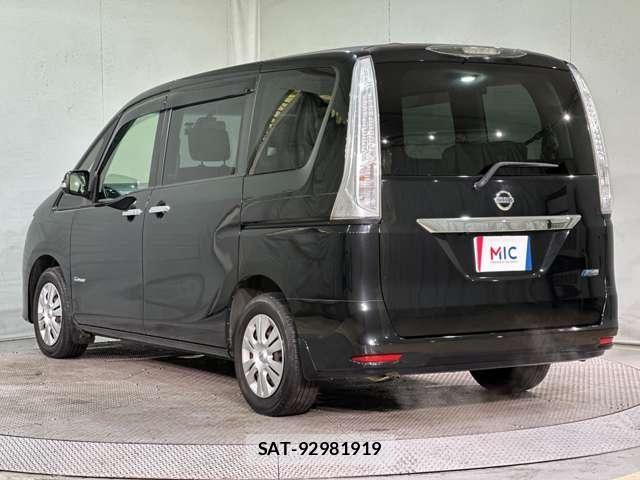 Nissan SERENA 2015-09 6817221-6