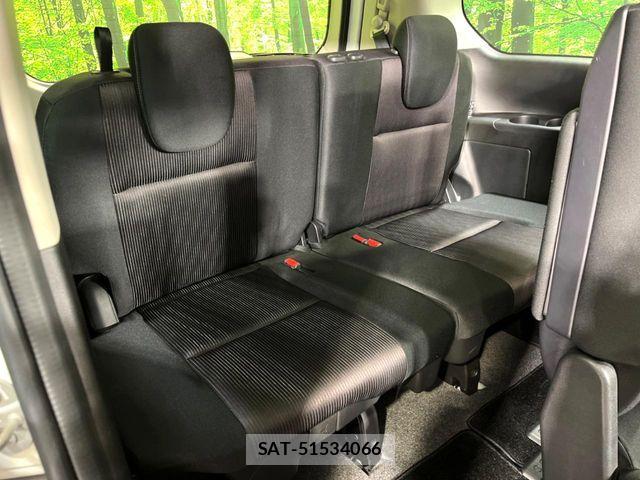 Nissan SERENA 2017-01 6817214-10