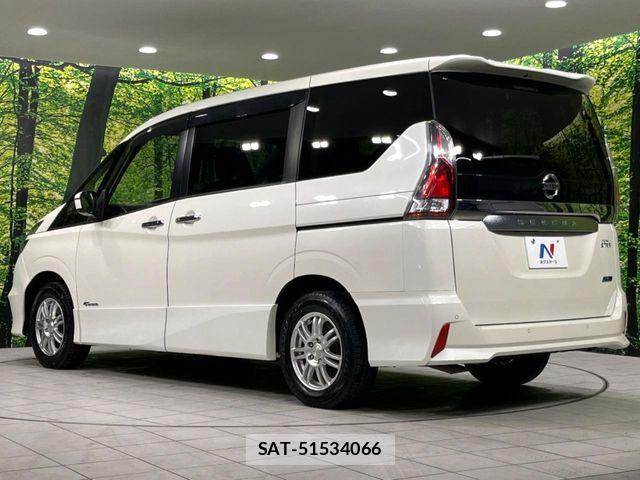 Nissan SERENA 2017-01 6817214-18