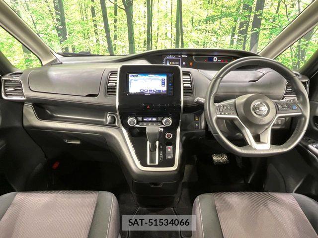 Nissan SERENA 2017-01 6817214-2