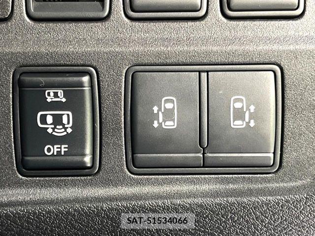 Nissan SERENA 2017-01 6817214-5