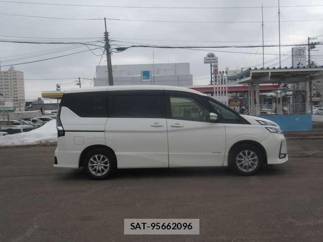 Nissan SERENA 2021-01 6912582-3