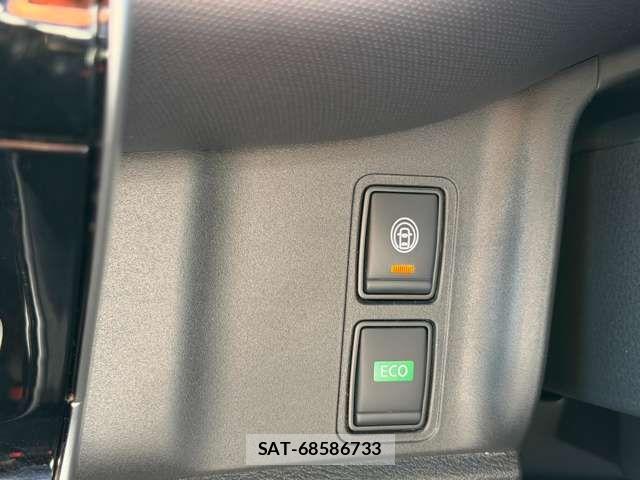 Nissan SERENA 2022-03 6912580-13