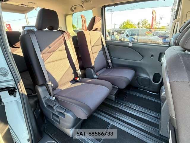 Nissan SERENA 2022-03 6912580-16