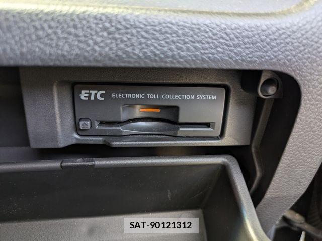 Nissan SERENA 2014-07 6998189-15