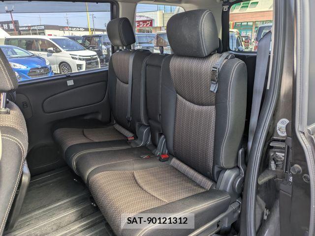 Nissan SERENA 2014-07 6998189-3