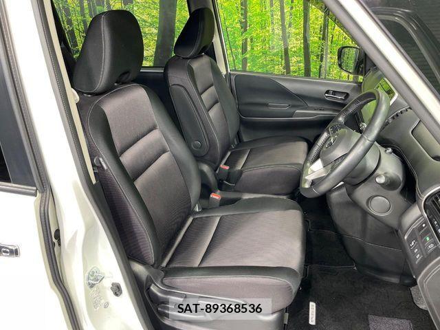 Nissan SERENA 2016-10 7021573-8