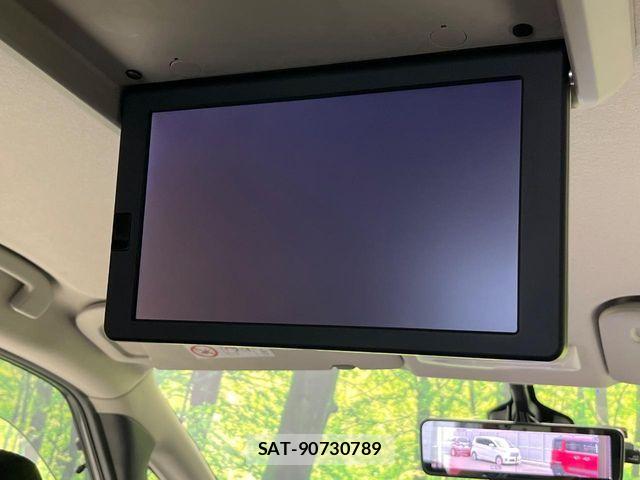 Nissan SERENA 2017-12 7021568-3