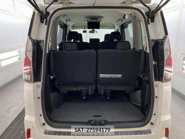 Nissan SERENA 2017-03 7060685-10