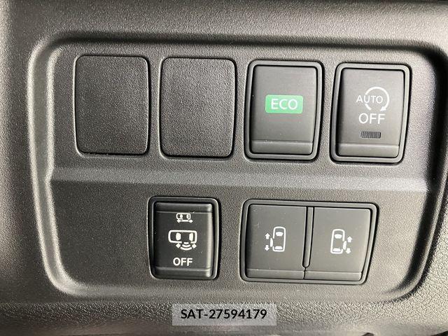 Nissan SERENA 2017-03 7060685-21
