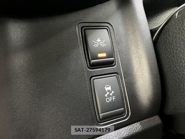 Nissan SERENA 2017-03 7060685-22