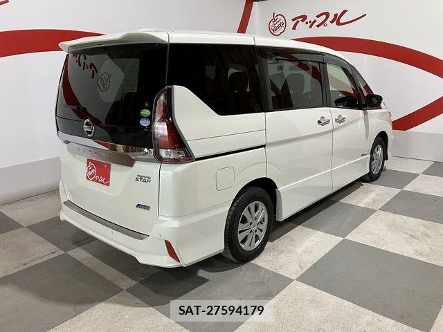 Nissan SERENA 2017-03 7060685-24