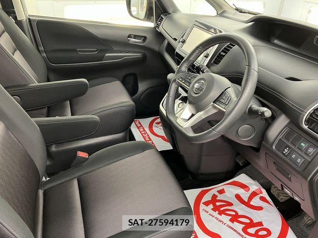 Nissan SERENA 2017-03 7060685-7