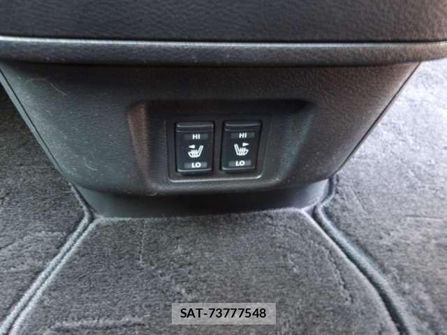 Nissan SERENA 2016-09 7060688-16