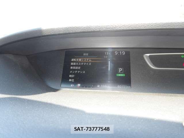 Nissan SERENA 2016-09 7060688-17