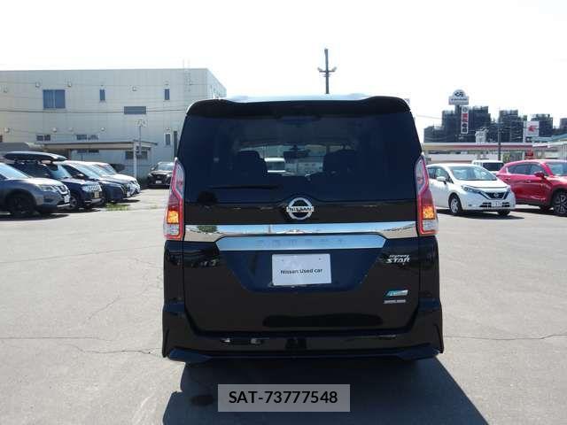 Nissan SERENA 2016-09 7060688-4