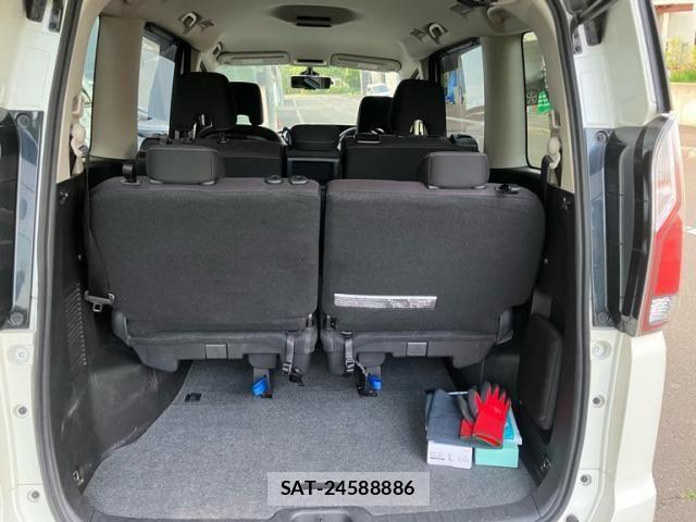 Nissan SERENA 2018-06 7224930-10
