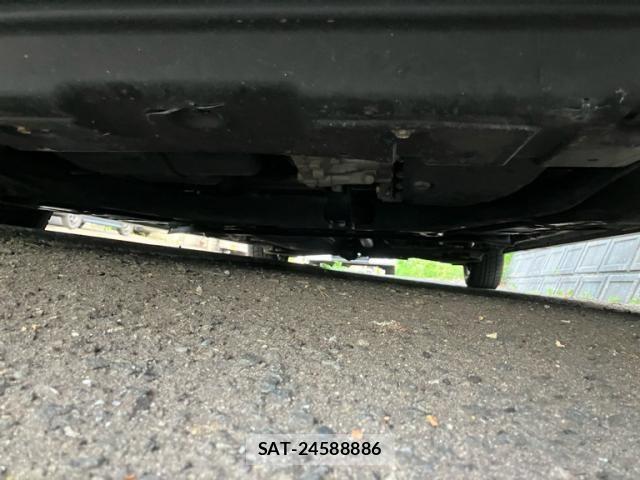 Nissan SERENA 2018-06 7224930-27