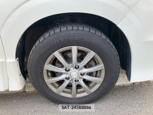 Nissan SERENA 2018-06 7224930-5