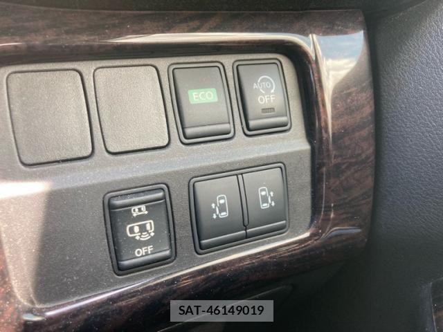 Nissan SERENA 2017-03 7224916-16