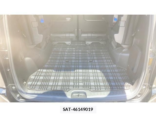 Nissan SERENA 2017-03 7224916-17
