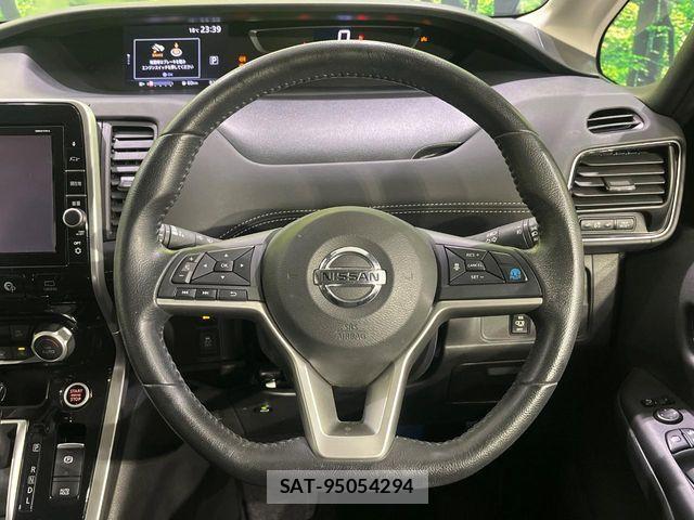 Nissan SERENA 2018-02 7224922-12