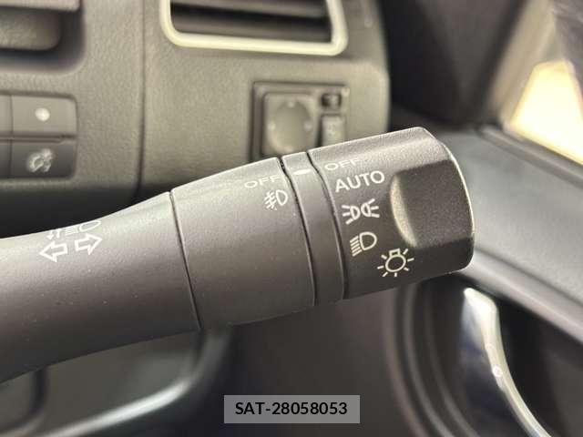 Nissan SERENA 2014-09 7224914-11