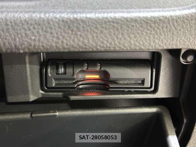 Nissan SERENA 2014-09 7224914-15