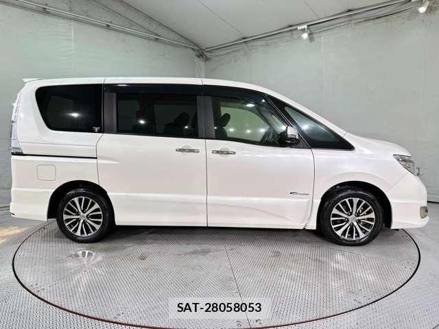 Nissan SERENA 2014-09 7224914-3