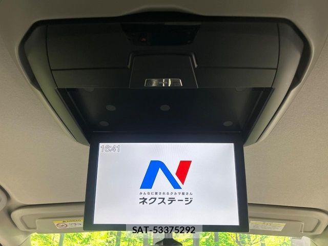 Nissan SERENA 2018-01 7224921-4